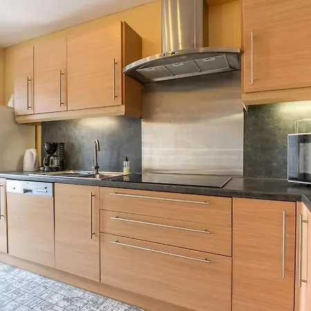 Spacious For 7 People Apartment Ostend