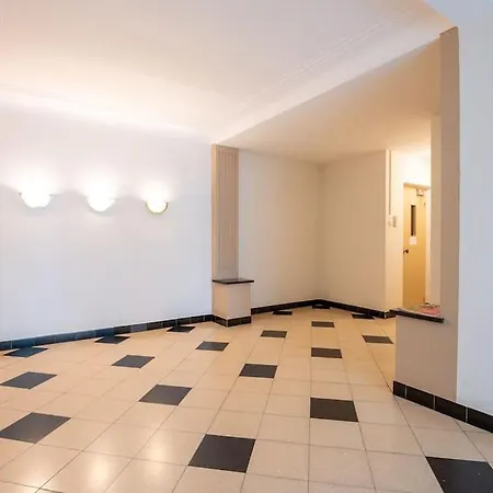 Appartement Spacious For 7 People Ostende